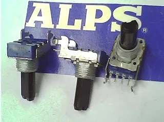1бр ALPS alpine RK11 потенциометър B10K ос с дължина 20 мм