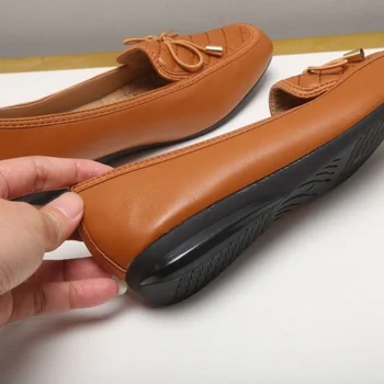 Нова работна обувки с лък върху плоска подметка, Есен 2022, Нов Бутик, Черна, с квадратни пръсти, Удобен за Модни Дамски обувки с Високо качество